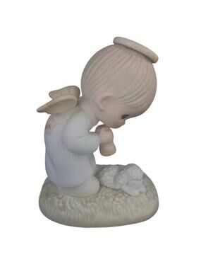Precious Moments Collector's Club 1983 "God's Ray Of Mercy" Figurine